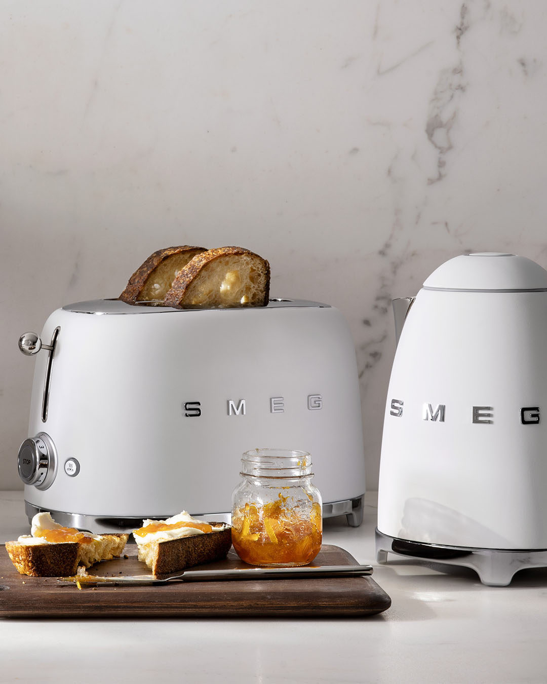 Smeg Matte White Electric Tea Kettle + Reviews | Crate & Barrel