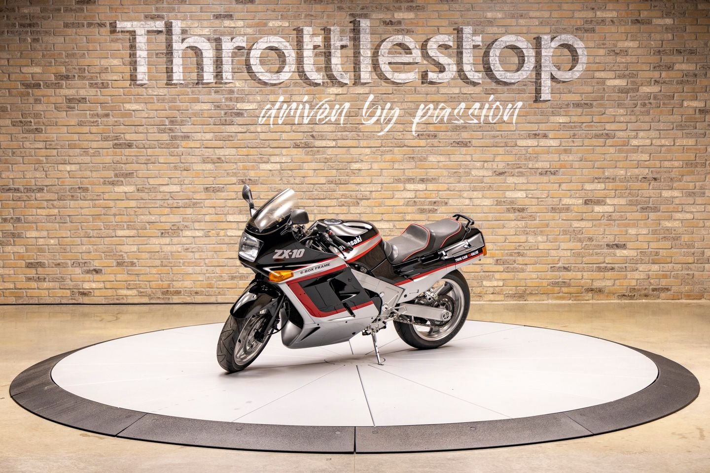 1989 Kawasaki ZX-10 | Throttlestop | Automotive and Motorcycle