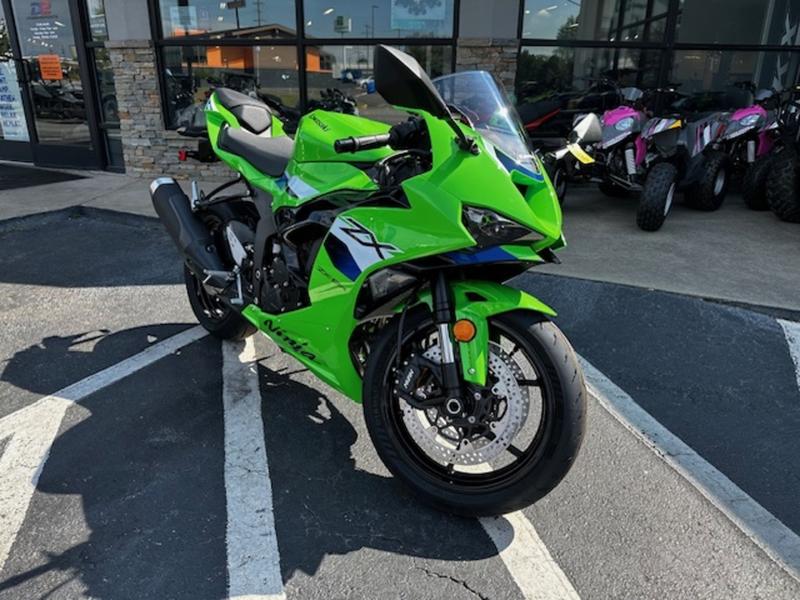 2026 Kawasaki Ninja® ZX™-6R ABS | D2 Powersports-Spartanburg