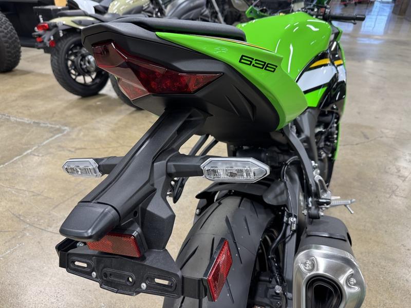 2025 Kawasaki Ninja® ZX™-6R ABS KRT Edition | Karl Malone