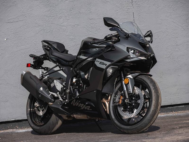 2026 Kawasaki Ninja® ZX™-6R ABS | Woods Cycle Country