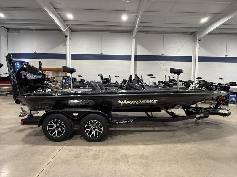 2026 Phoenix Bass Boats 721ZXL Stock: CJJL4335K526 | Foothills