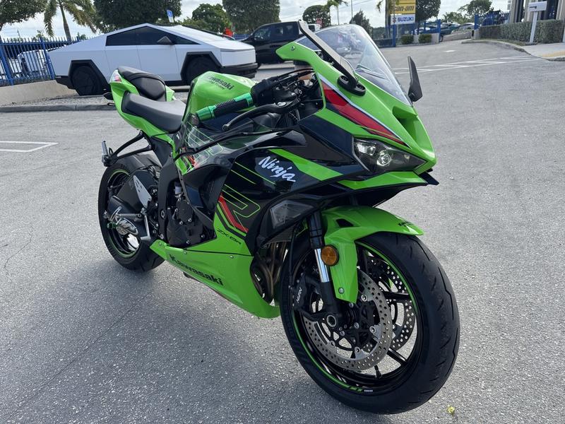 2024 Kawasaki Ninja® ZX™-6R KRT Edition | Riva Motorsports Miami