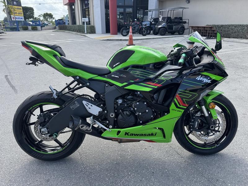 2024 Kawasaki Ninja® ZX™-6R KRT Edition | Riva Motorsports Miami