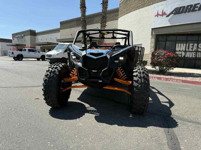 2026 Can-Am® Maverick X3 MAX DS Turbo Scandi Blue & Orange Crush