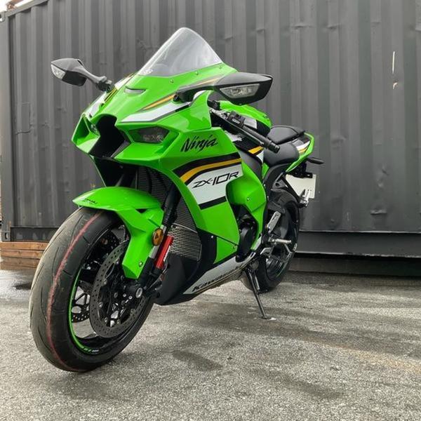 2025 Kawasaki Ninja® ZX™-10R KRT Edition | Honda® East Toledo