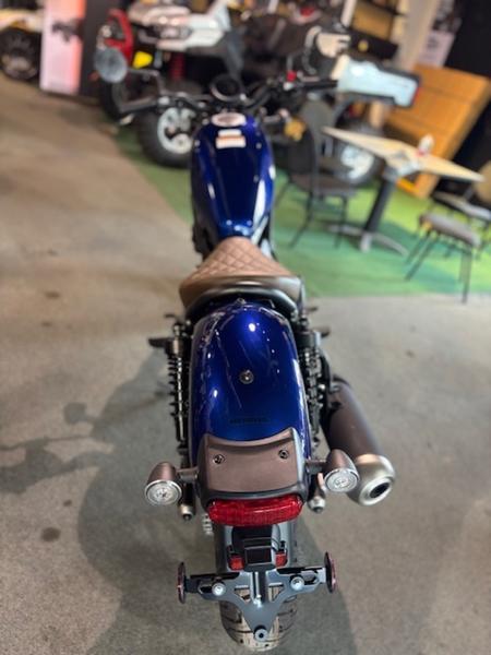 95259877-8262-475F-BFB9-