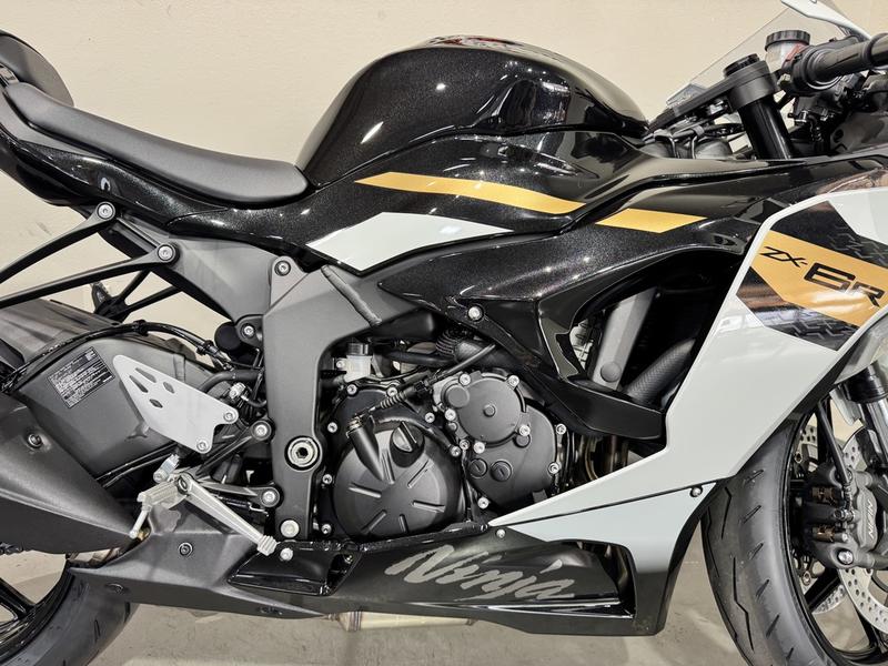2026 Kawasaki Ninja® ZX™-6R ABS | RideNow Phoenix