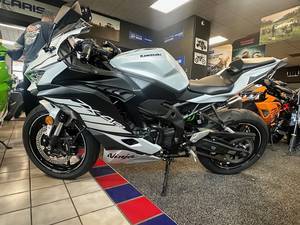 2025 Kawasaki NINJA® ZX™-4RR ABS KA34829 | Kevin Powell Motorsports