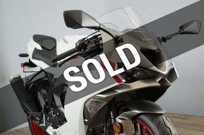 2025 New Kawasaki Ninja ZX-6R ABS In Store Now! at SF Moto Serving