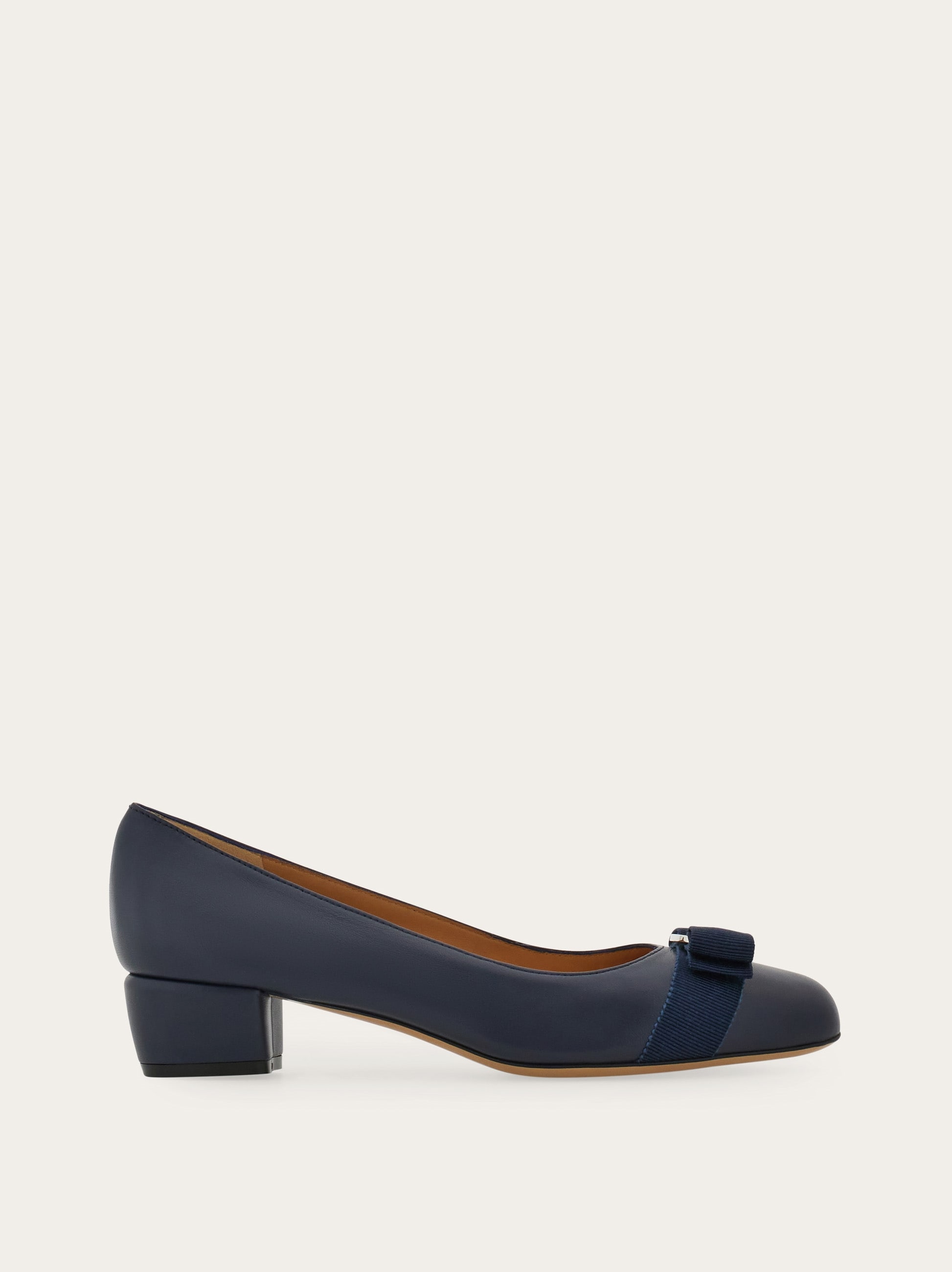 Vara pump - Women | Ferragamo