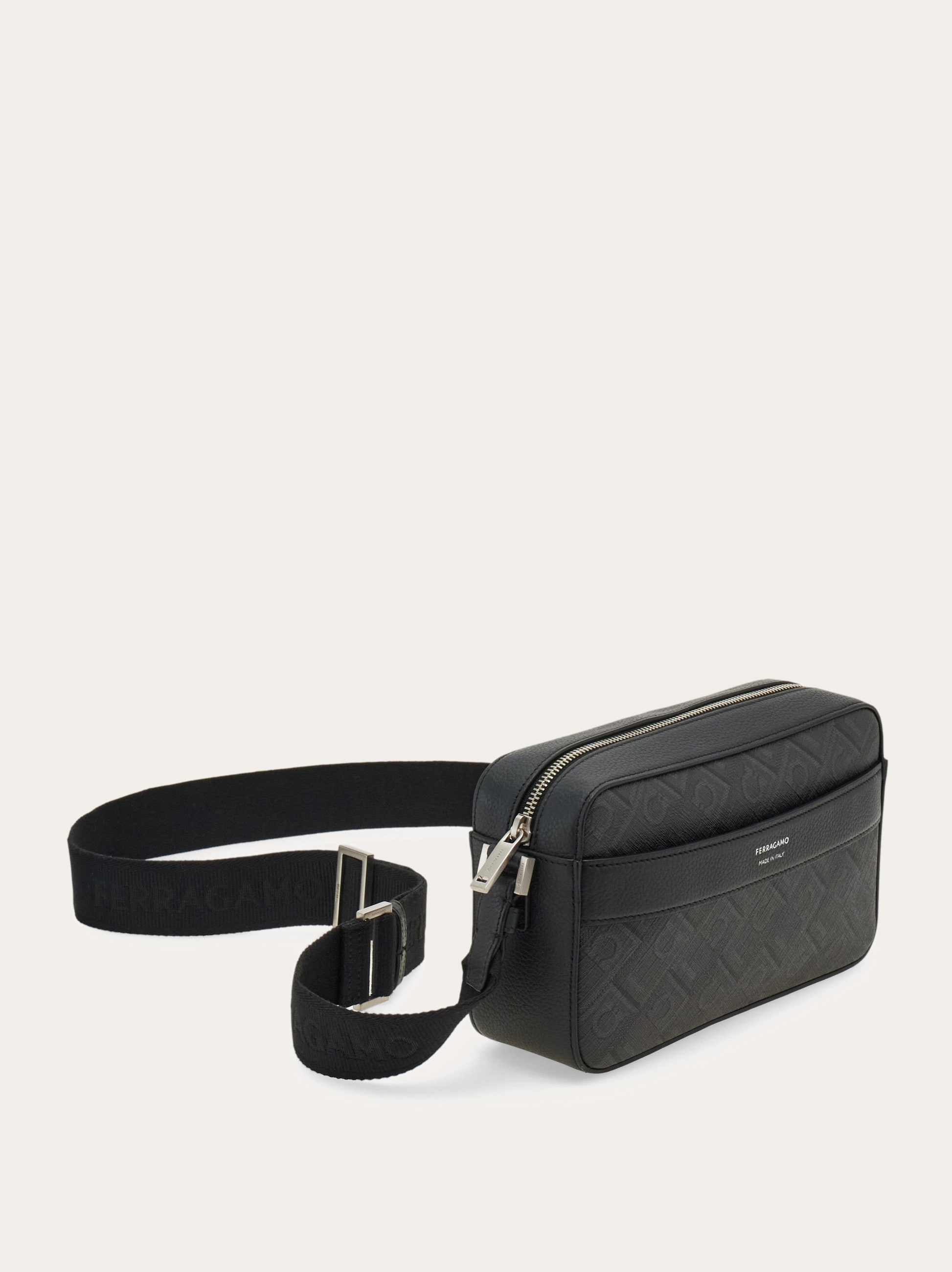 モノグラム ショルダーバッグ - メンズ | Ferragamo