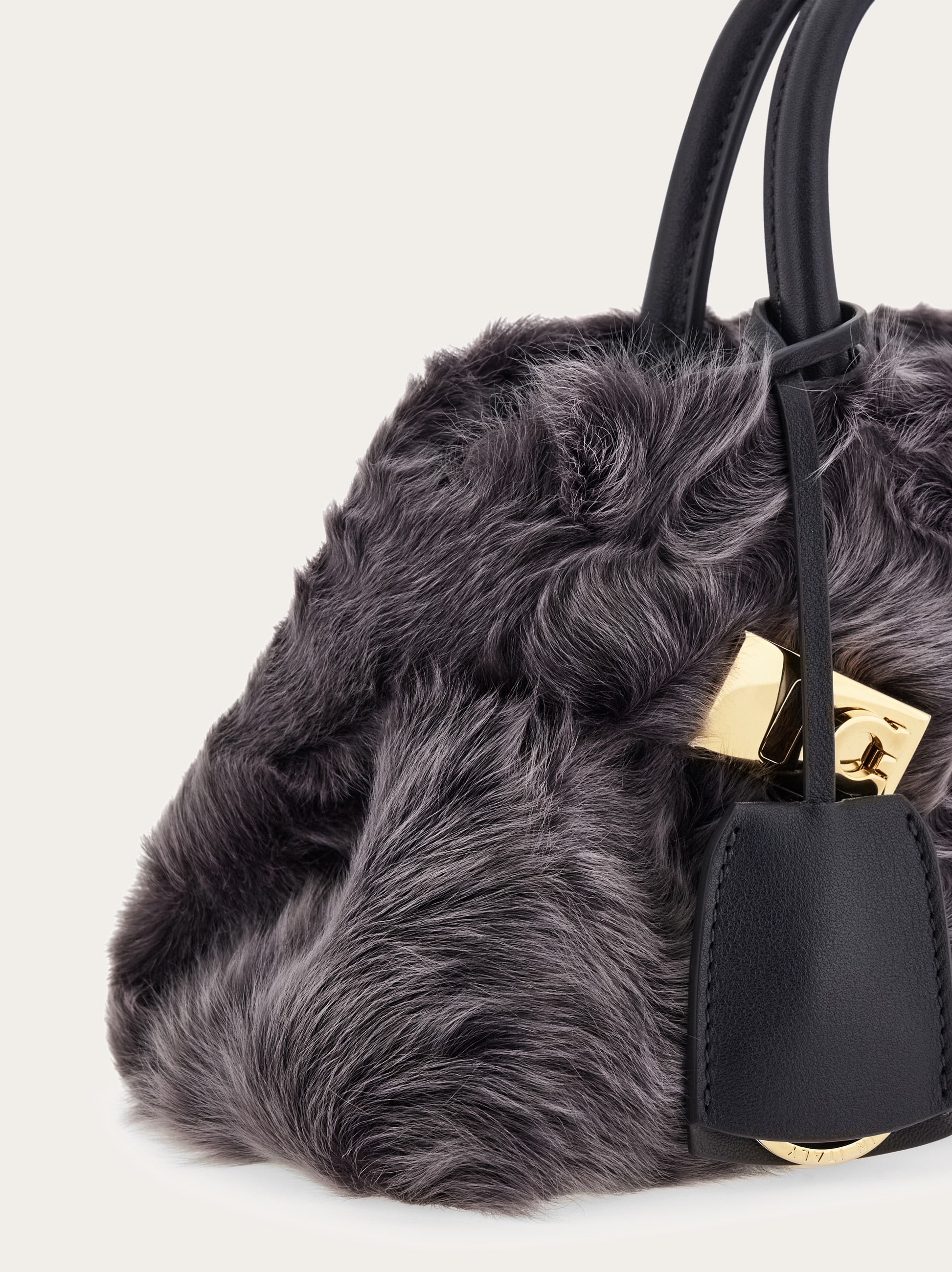 Hug handbag (XS) - Women | Ferragamo