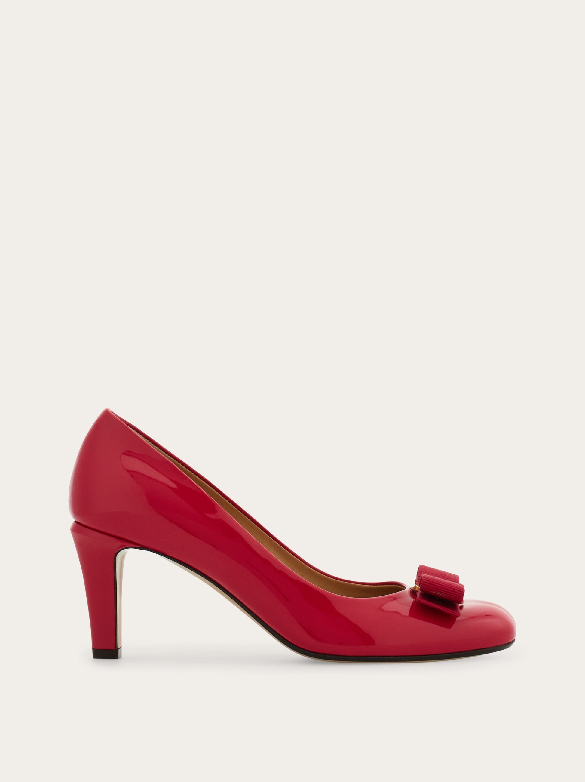 ヴァラ リボン パンプス - ウィメンズ | Ferragamo