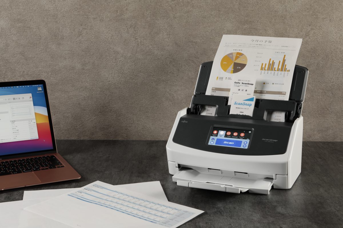 ScanSnapに新型iX1600登場。40枚/分の超高速。紙のデジタル化に不可欠