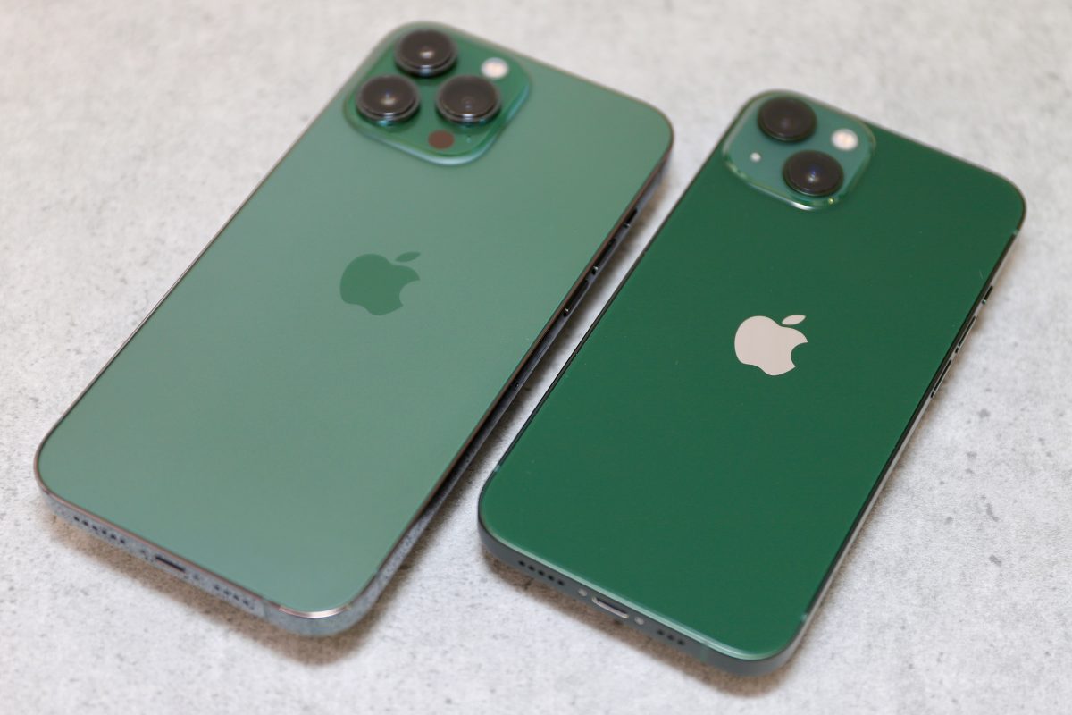 iPhone 13のグリーンと13 Proのアルパイングリーンはどんな色か