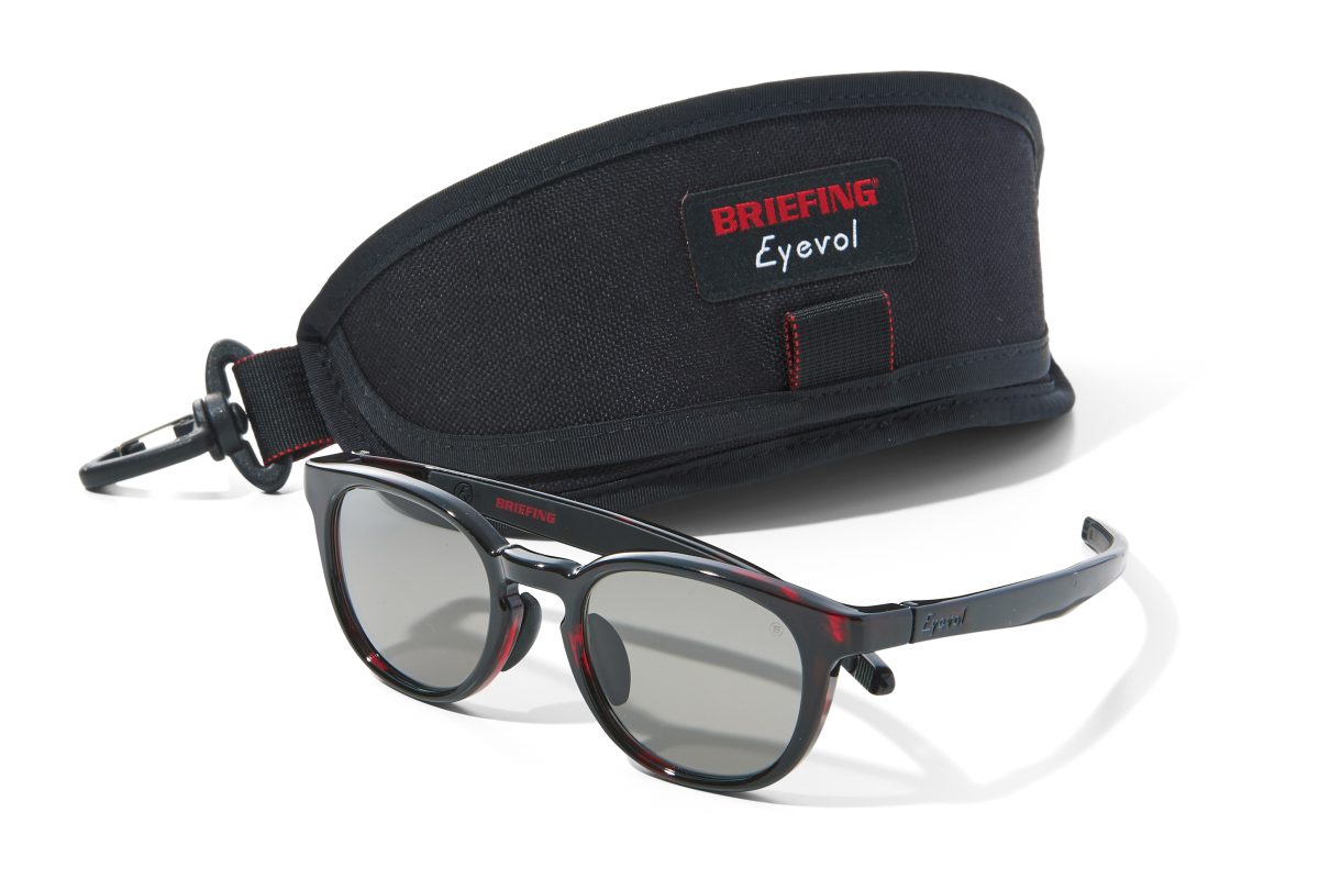 アイヴォル」×「ブリーフィング ゴルフ」のサングラス便利なサングラス