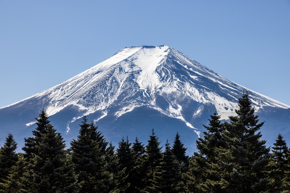 初冠雪の季節に登りたい！富士山がきれいに見える山10選【2025年最新版