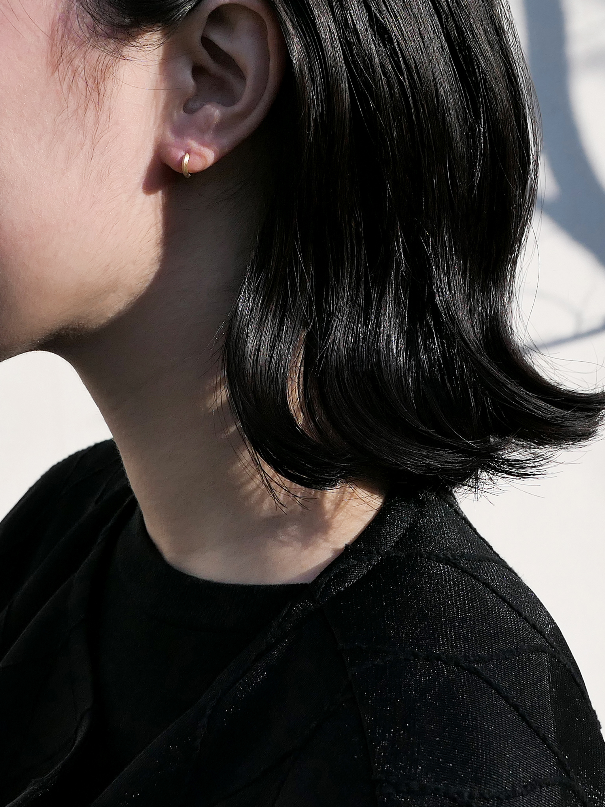 simmon official WEB SHOP | SHAPEHALF ROUND PIERCED EARRING
