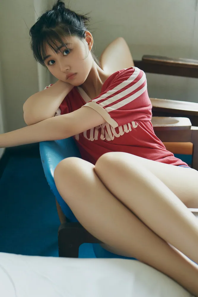 原菜乃華1st写真集 はなのいろ」原菜乃華 [タレント写真集] - KADOKAWA