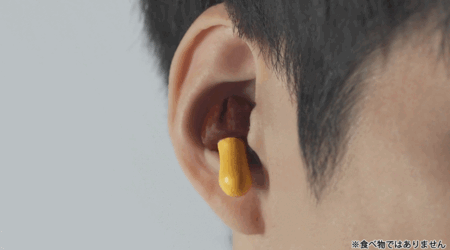 限定3,500台！「きのこの山ワイヤレスイヤホン」3月26日 「Makuake