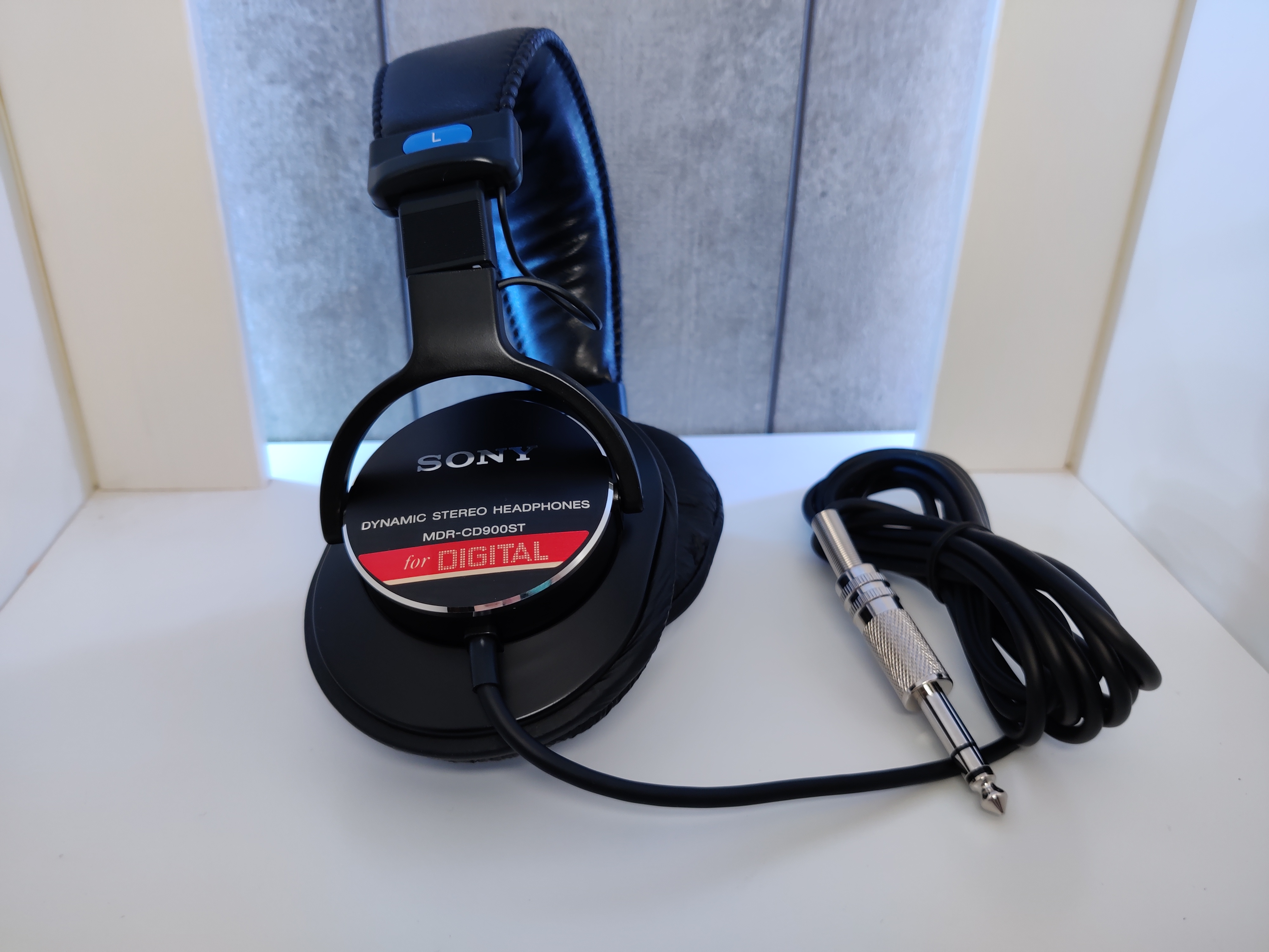 Sony MDR-CD900ST - Reviews | Headphone Reviews and Discussion