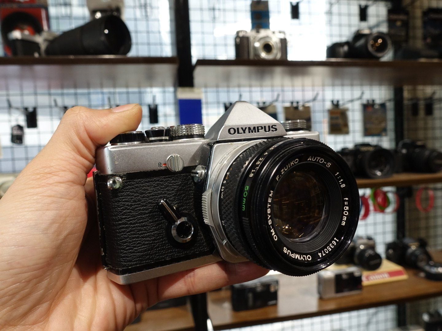 Olympus OM1 / Zuiko 50mm f1.8 – Thường Xanh Film Store