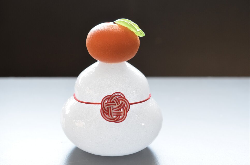 ガラスの鏡餅（大） | iichi 日々の暮らしを心地よくするハンドメイド