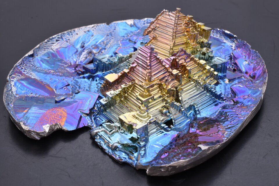 ビスマス結晶ガーデン（大／深海ピラミッド） | iichi 日々の暮らしを