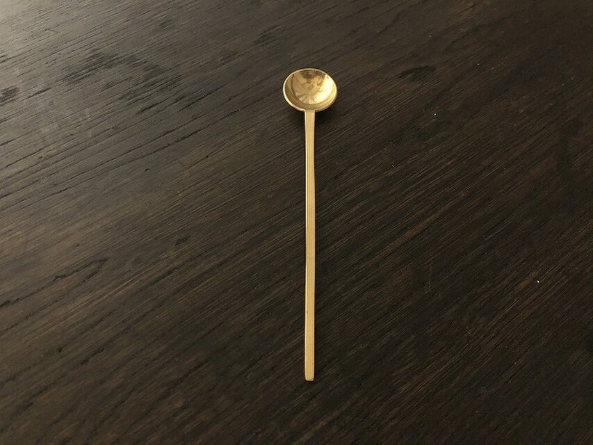 真鍮の薬匙型スプーン | iichi 日々の暮らしを心地よくする