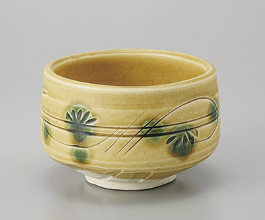 加藤五陶兵衛造 黄瀬戸茶碗 | iichi 日々の暮らしを心地よくする