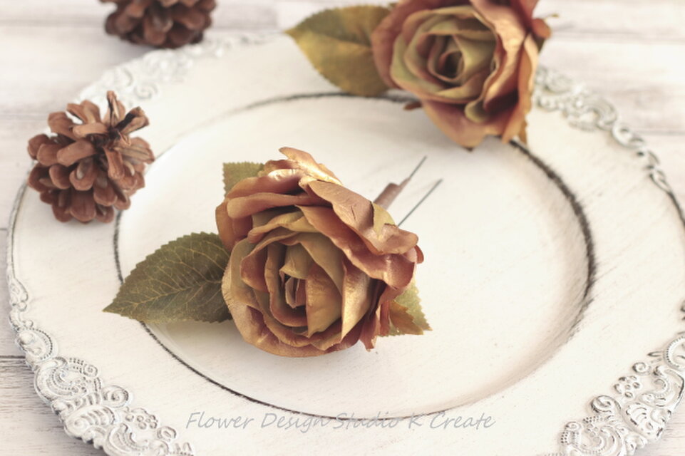 アンティークゴールドの薔薇と葉っぱの髪飾り Uピン フローレス