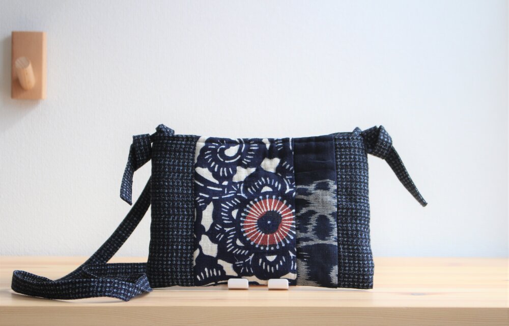 古布を使った バッグinスマホショルダーバッグ K | iichi 日々の暮らし