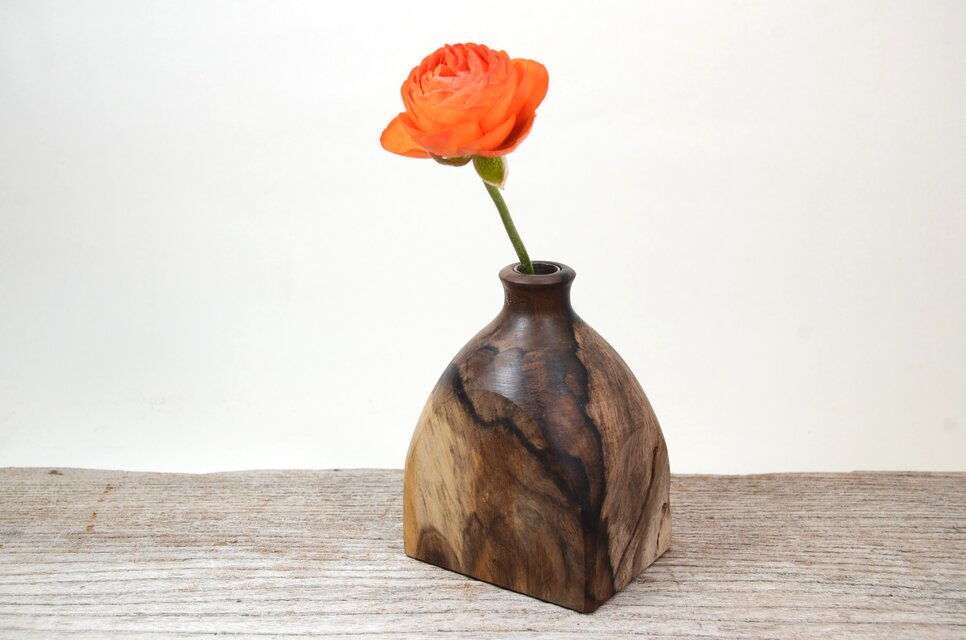 木の一輪挿し「黒柿」（くろがき）木を愛でる | iichi 日々の暮らしを