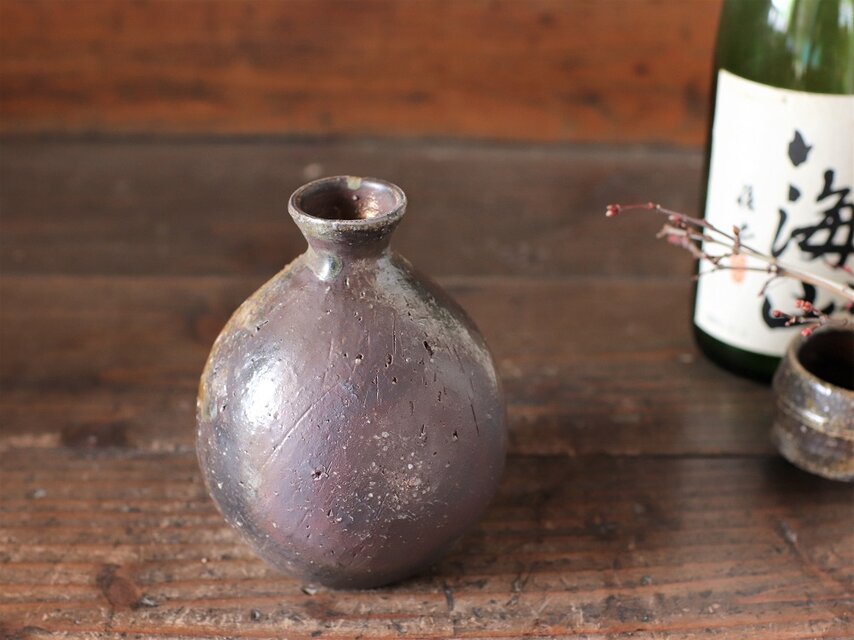 備前焼 窯変徳利(木箱付き) t-120 | iichi 日々の暮らしを心地よくする