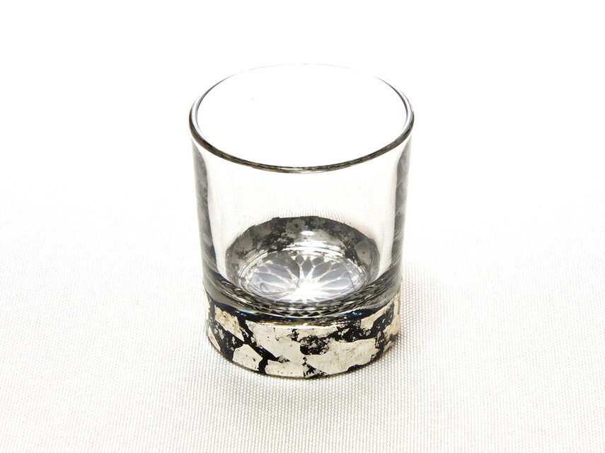 ショットグラス・銀と黒 | iichi 日々の暮らしを心地よくする