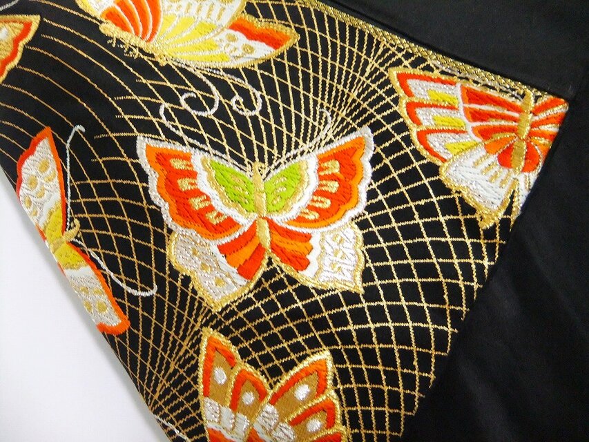 16)2021】61cm/蝶々文様/テーブルランナー/和風/帯リメイク | iichi