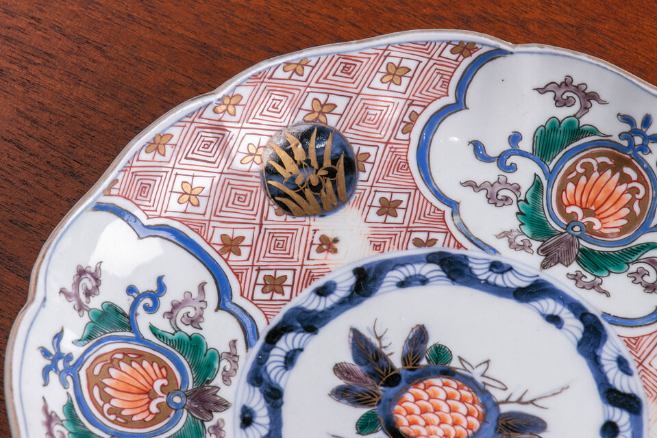 古伊万里 染錦 柘榴更紗文 七寸皿 明治時代 E636 | iichi 日々の暮らし