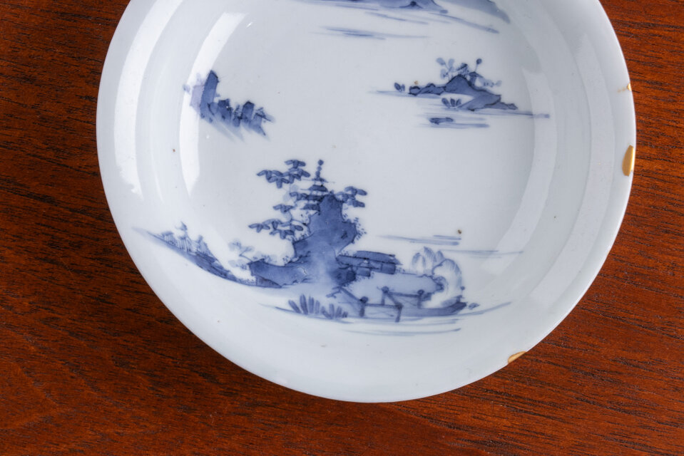 お値下げ中 中国古玩 明時代 盛化年 薄焼 反縁椀 染付青磁 縦三割文 お