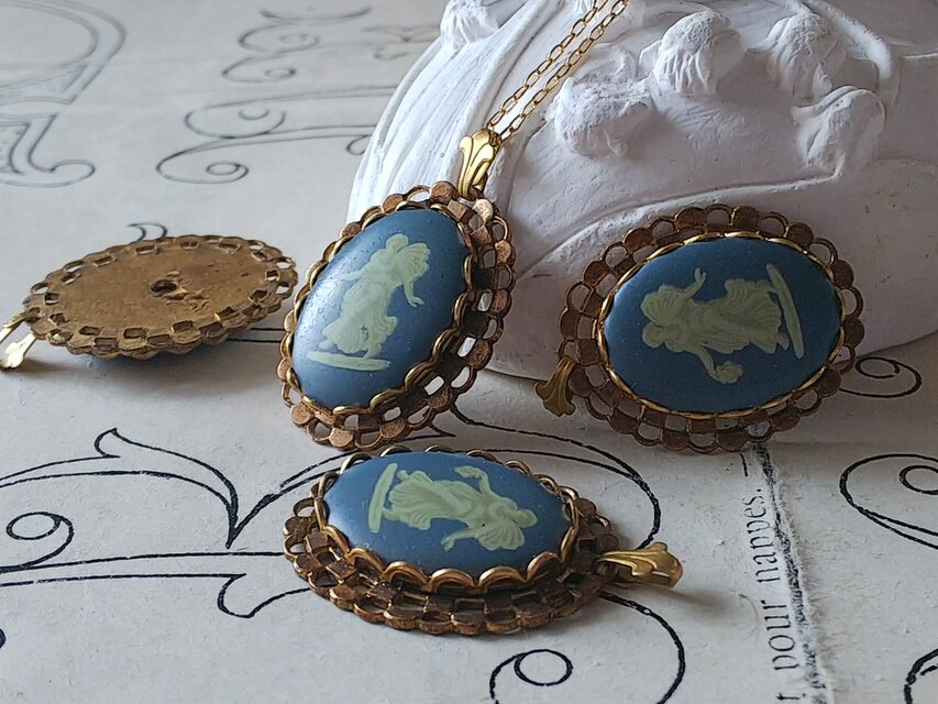 ヴィンテージ ギリシャ神話女神／ウエッジウッドBlue クラシカル