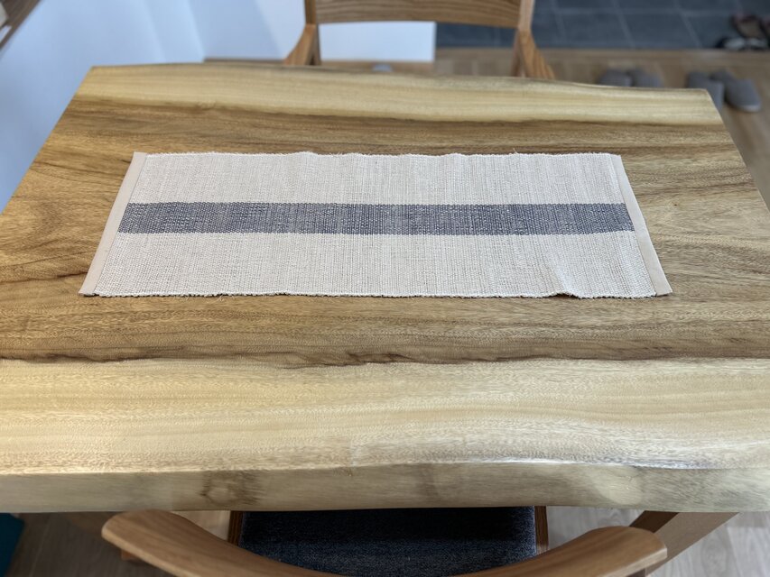 裂き織りのテーブルセンター | iichi 日々の暮らしを心地よくする
