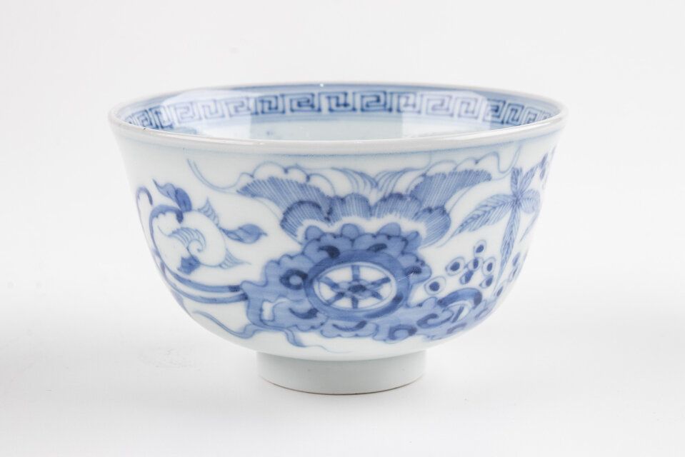 古伊万里 染付 線描き唐草文 蓋茶碗 江戸後期 | iichi 日々の暮らしを