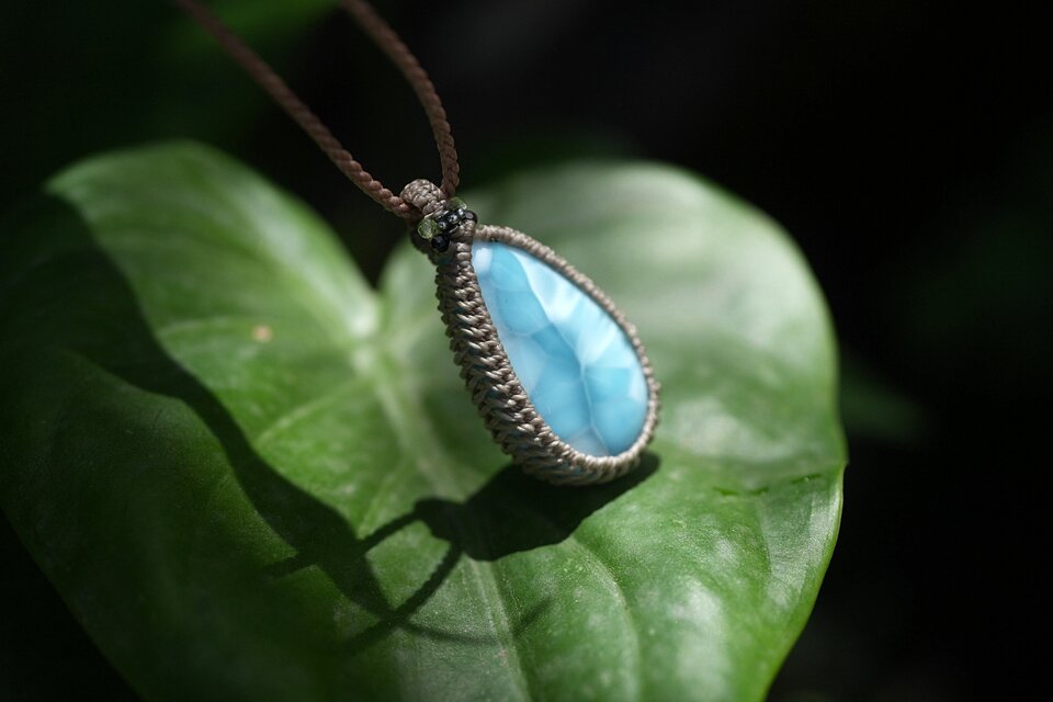 海の波の涙☆高品質☆Larimar マクラメネックレス1893 | iichi 日々の