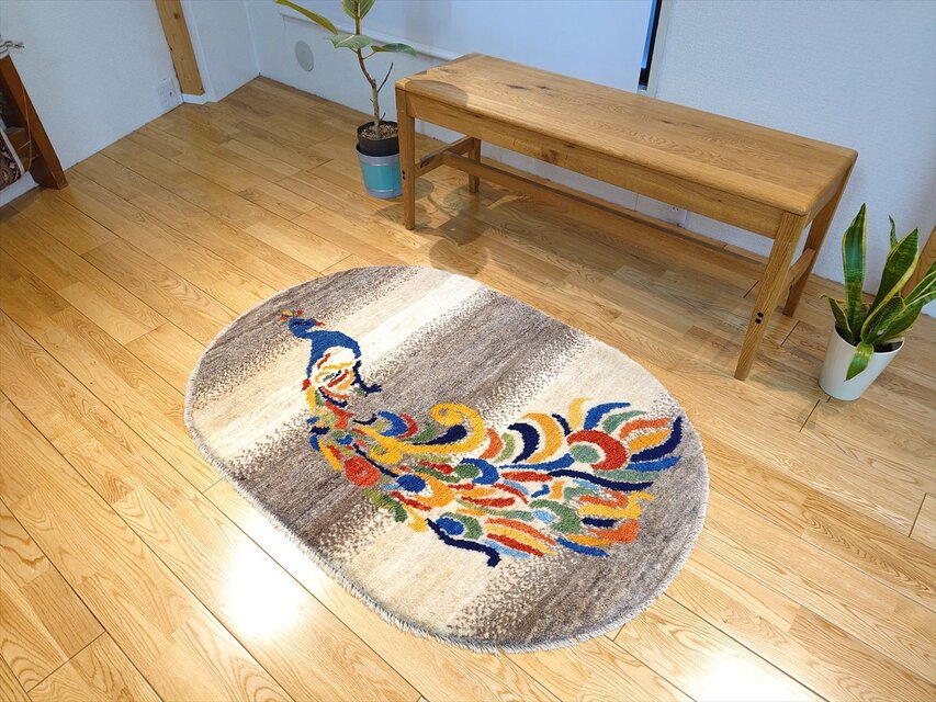 夏のキャンペーン】ペルシャ ギャッベ 玄関 90×60 アイボリー 孔雀 夏