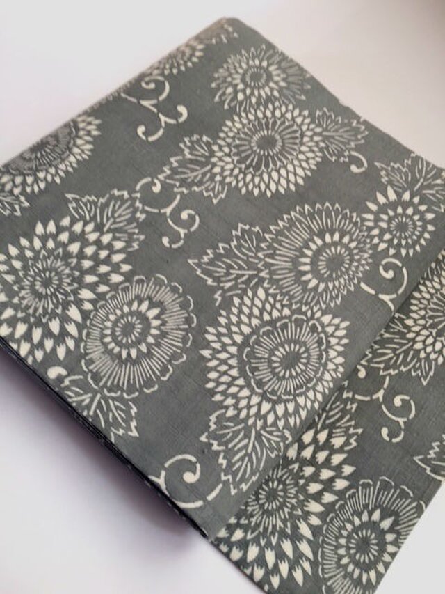 松煙染め型染め紬 名古屋帯 | iichi 日々の暮らしを心地よくする