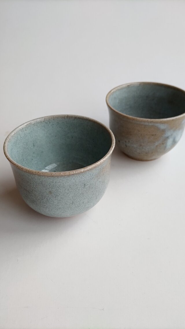 松灰釉湯呑み | iichi 日々の暮らしを心地よくするハンドメイドや