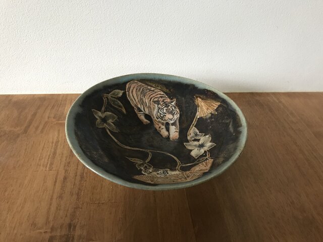 虎兵窯 絵皿 大 虎の絵皿 | iichi 日々の暮らしを