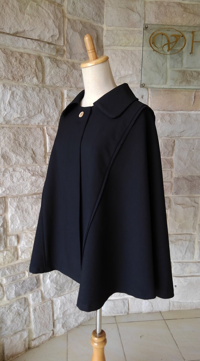 エレガント ブラック ケープコート 】 黒 上質なウール100％ | iichi