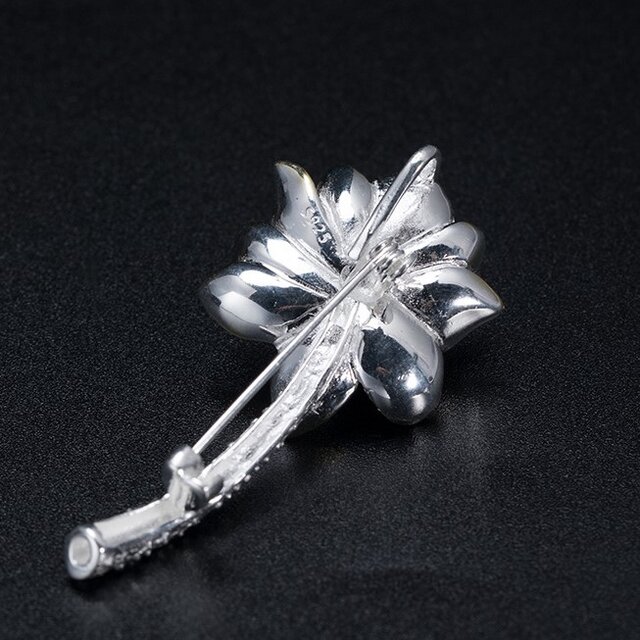 受注制作＞蓮のブローチ シルバー925 ネフライト 0231 | iichi 日々の