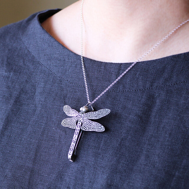 大ぶりトンボのシルバーブローチ/ペンダント兼用 | iichi 日々の暮らし